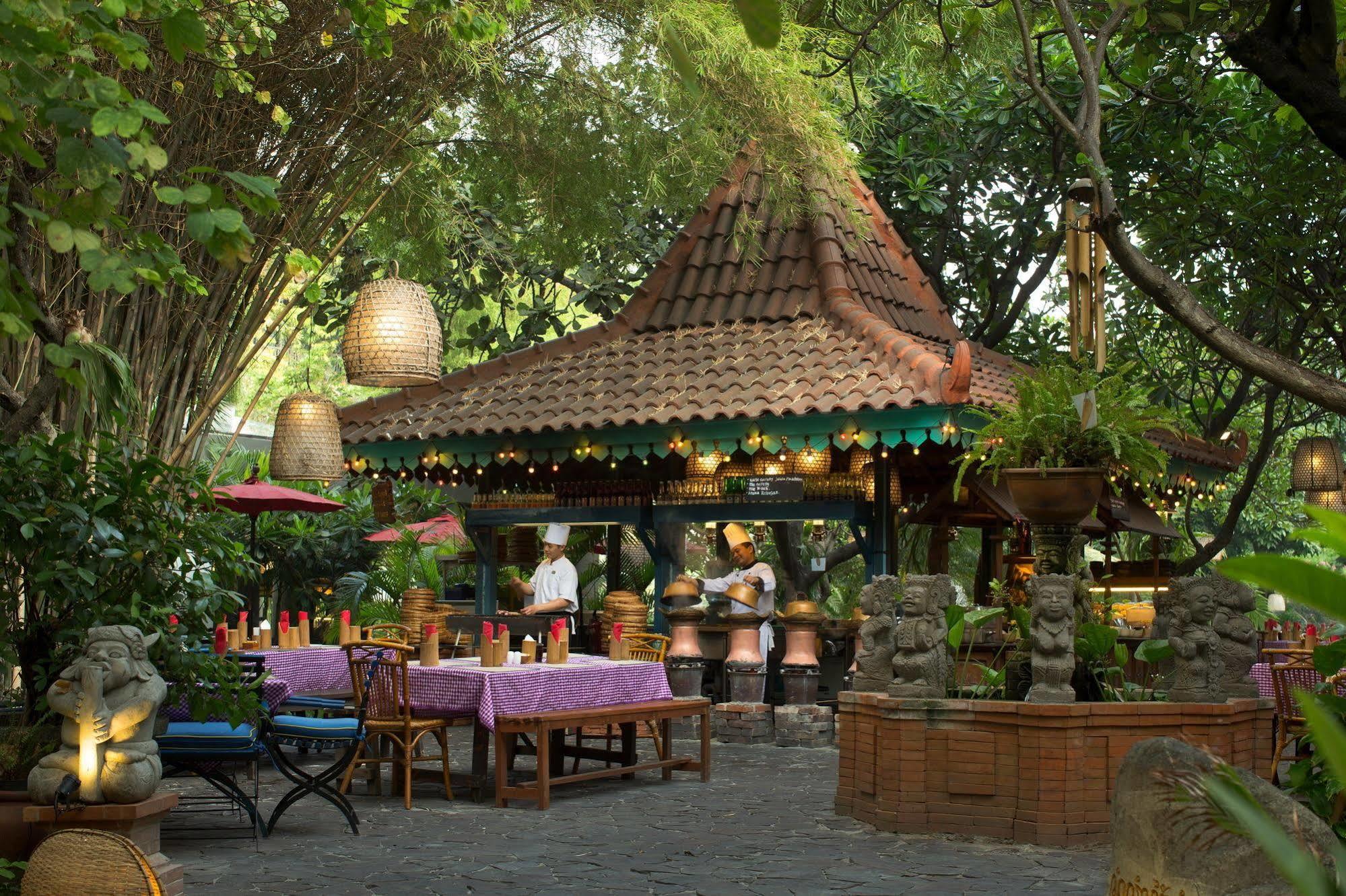 Bumi Surabaya City Resort Exteriér fotografie